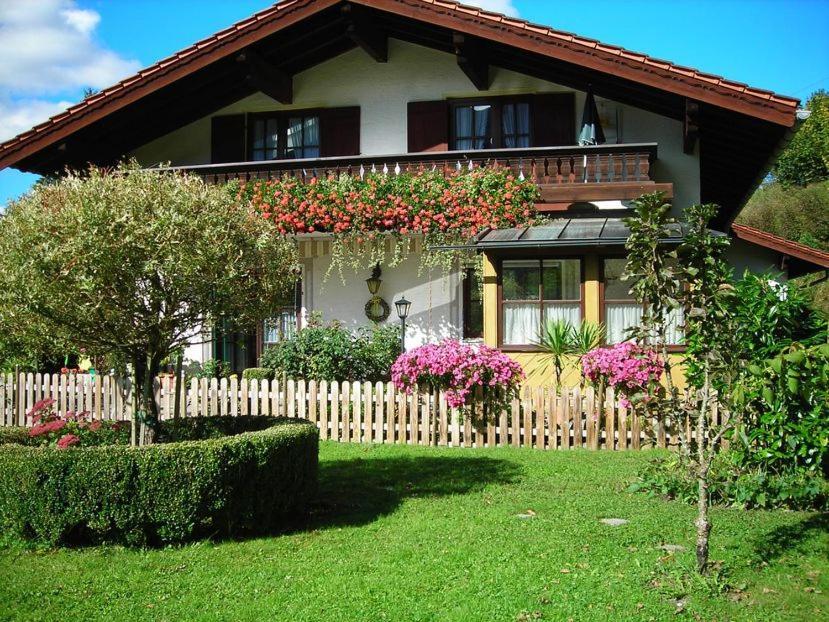 Ferienwohnung Rutz Inkl. Chiemgaukarte Ruhpolding Exterior foto